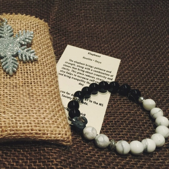 Elephant Natural Stone Beaded Bracelet - Onyx & Howlite Stones with Meaning Card - Picture 2 of 3